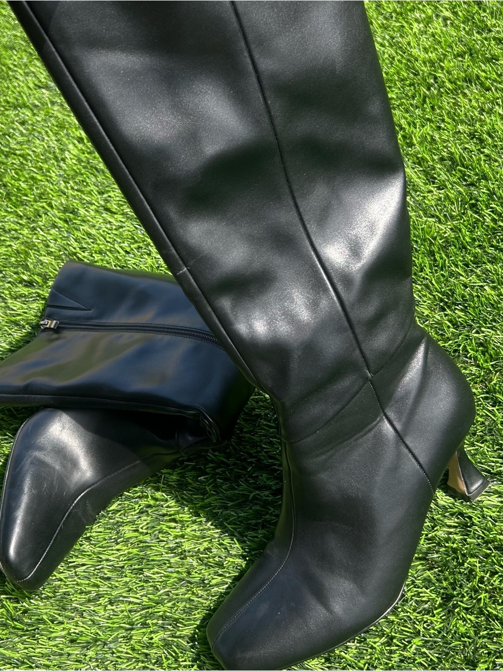 Women's Black Leather Knee-High Boots
